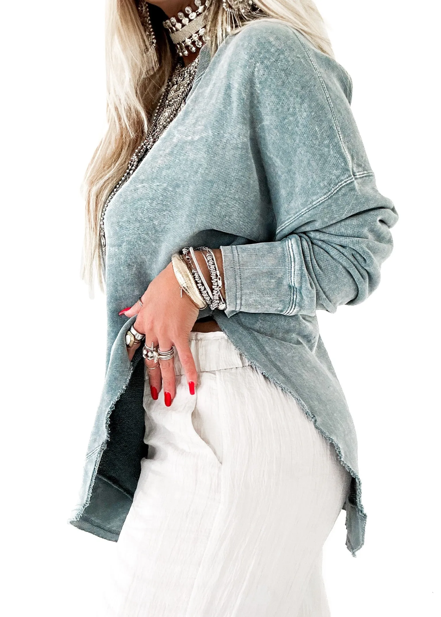 FEEL GOOD SIDE SLIT SWEATSHIRT
