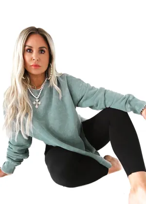 FEEL GOOD SIDE SLIT SWEATSHIRT