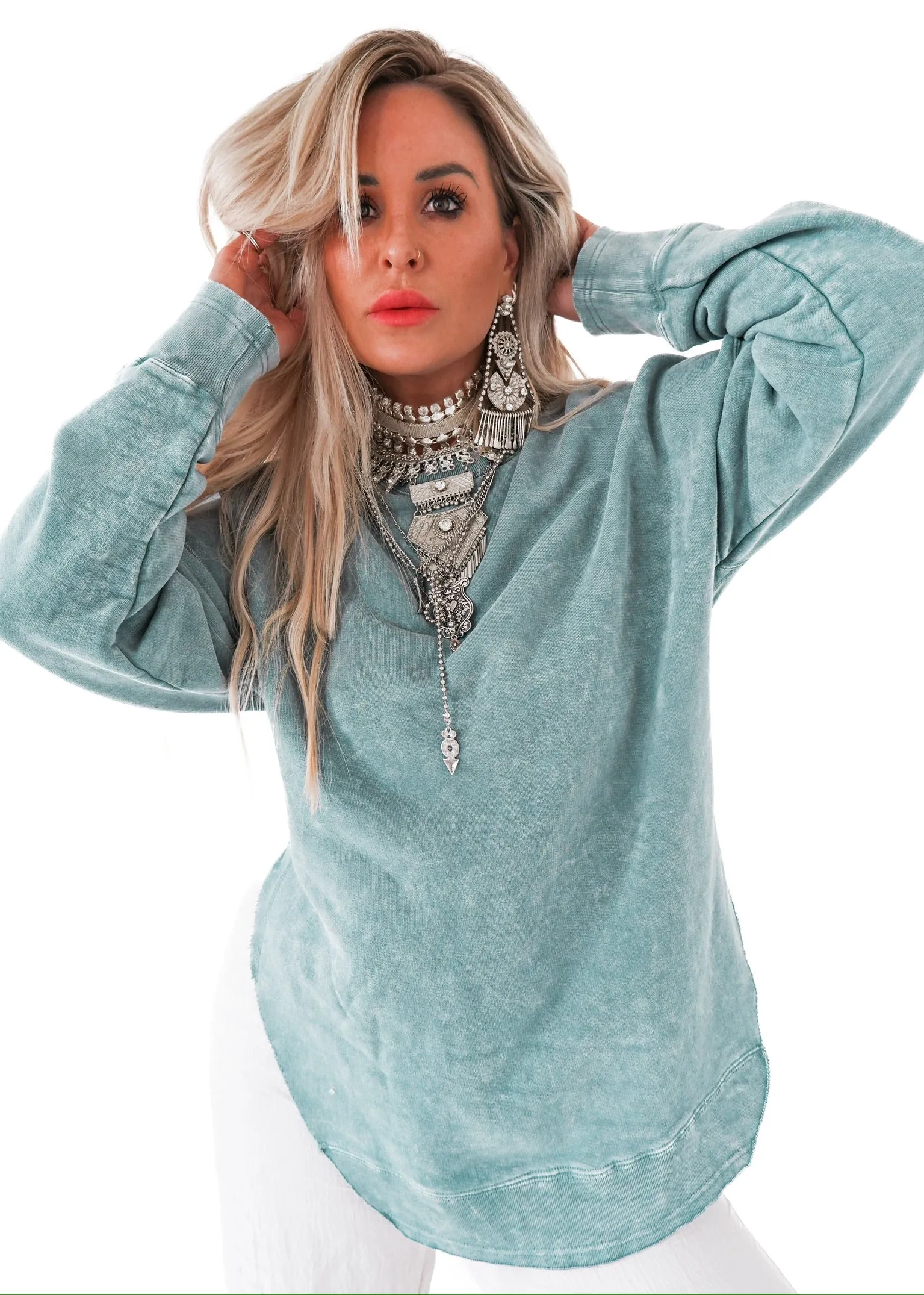 FEEL GOOD SIDE SLIT SWEATSHIRT