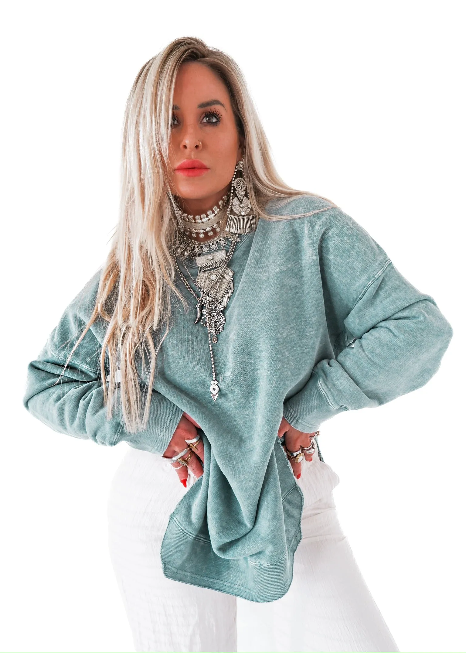 FEEL GOOD SIDE SLIT SWEATSHIRT
