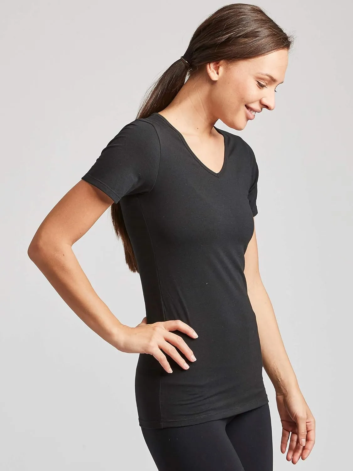 Kalon Women's 4-Pack V-Neck T-Shirt Base Layer