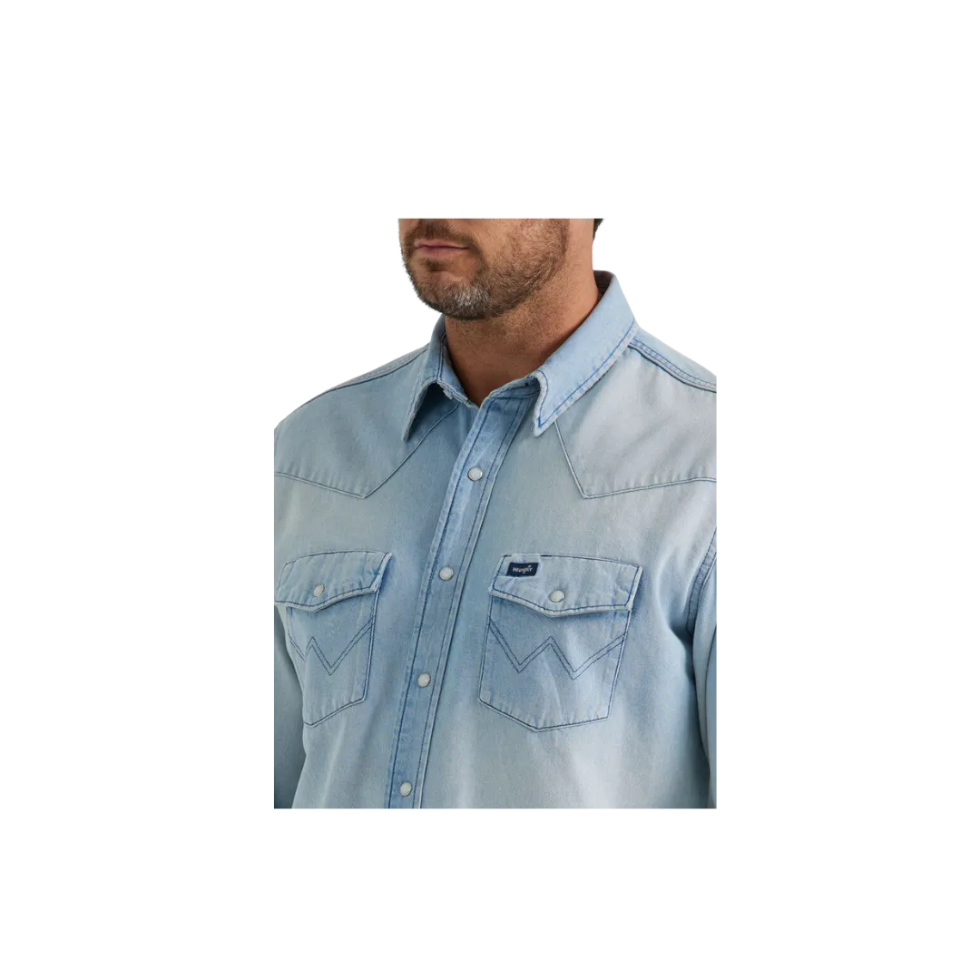Wrangler Men's Vintage Inspired Western Snap Work Light Blue Wash Shirt